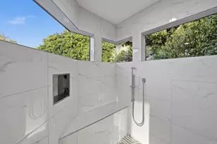 6105 Avenida Chamnez, La Jolla, CA 92037 - Photo 29