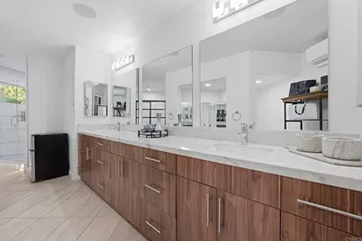 6105 Avenida Chamnez, La Jolla, CA 92037 - Photo 31