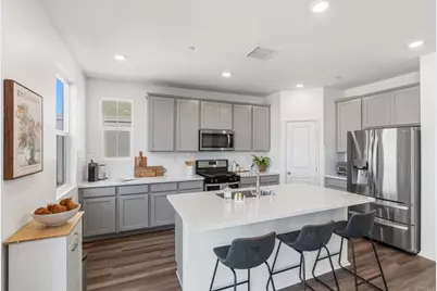 887 Brookdale Drive, Vista, CA 92081 - Photo 13