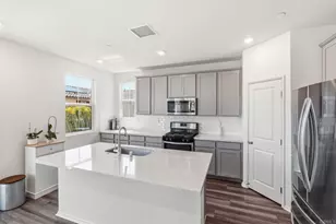887 Brookdale Dr, Vista, CA 92081 - Photo 7