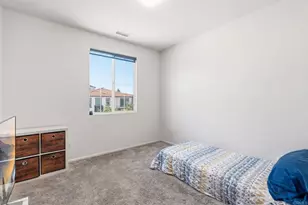 887 Brookdale Dr, Vista, CA 92081 - Photo 29