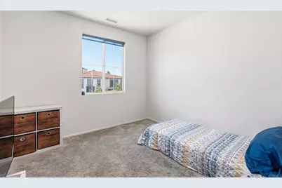 887 Brookdale Drive, Vista, CA 92081 - Photo 25