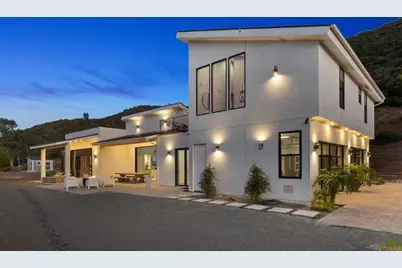 42950 Ivy Street, Murrieta, CA 92562 - Photo 45
