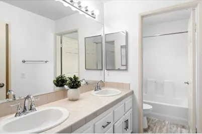 3173 Willow Tree Ln, Escondido, CA 92027 - Photo 13