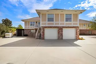 36910 Pauba Rd, Temecula, CA 92592 - Photo 11