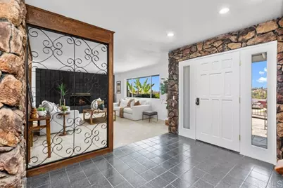 667 Crescent Lane, Vista, CA 92084 - Photo 5