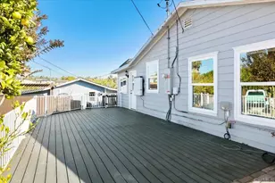 697 Ocean View Ave, Encinitas, CA 92024 - Photo 11
