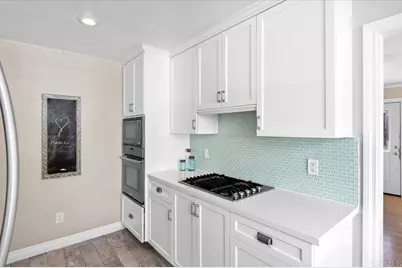 697 Ocean View Avenue, Encinitas, CA 92024 - Photo 19
