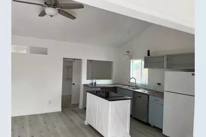 697 Ocean View Avenue, Encinitas, CA 92024 - Photo 39