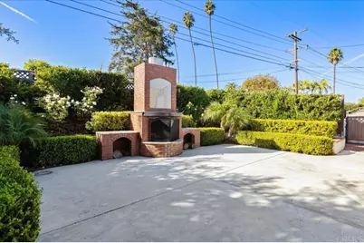 697 Ocean View Avenue, Encinitas, CA 92024 - Photo 9