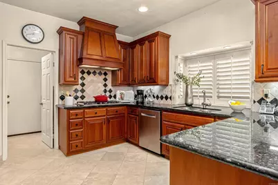 2587 Magellan Lane, Vista, CA 92081 - Photo 11