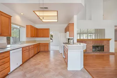 394 Moonstone Bay Dr., Oceanside, CA 92057 - Photo 5