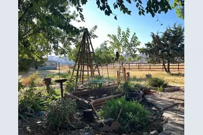 18461 Santa Anita St Street, Tehachapi, CA 93561 - Photo 3
