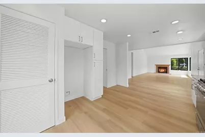 8210 Caminito Modena, La Jolla, CA 92037 - Photo 7