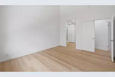 8210 Caminito Modena, La Jolla, CA 92037 - Photo 27