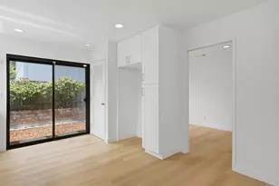 8210 Caminito Modena, La Jolla, CA 92037 - Photo 21