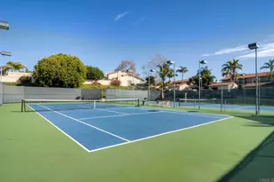 6805 Briarwood Dr, Carlsbad, CA 92011 - Photo 41