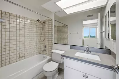 6805 Briarwood Drive, Carlsbad, CA 92011 - Photo 19