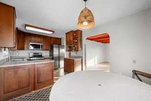 1330 Tower Dr, Vista, CA 92083 - Photo 17
