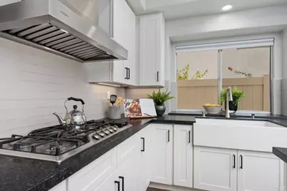 1702 Blackbird Circle, Carlsbad, CA 92011 - Photo 11