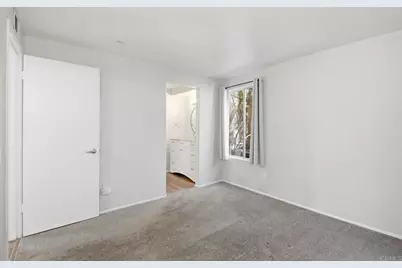 7400 Altiva Place, Carlsbad, CA 92009 - Photo 17
