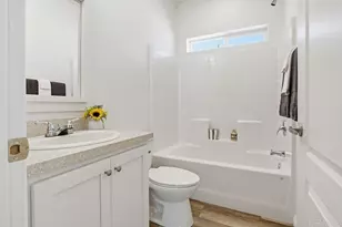 42 Havenview Ln, Oceanside, CA 92056 - Photo 11