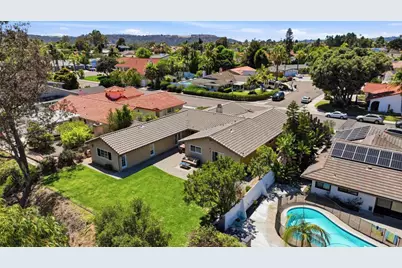 7738 Madrilena Way, Carlsbad, CA 92009 - Photo 35