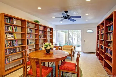 2020 Caminito Circulo Sur, La Jolla, CA 92037 - Photo 23