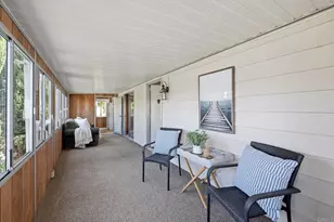 1010 E Bobier Dr, Vista, CA 92084 - Photo 17