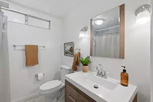 1010 E Bobier Dr, Vista, CA 92084 - Photo 11