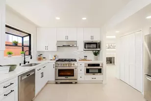 5736 Soledad Mountain Rd, La Jolla, CA 92037 - Photo 5