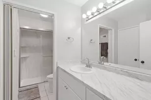 1040 E Washington Ave, Escondido, CA 92025 - Photo 11
