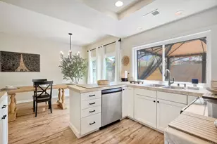 2422 Summerhill Dr, Encinitas, CA 92024 - Photo 7