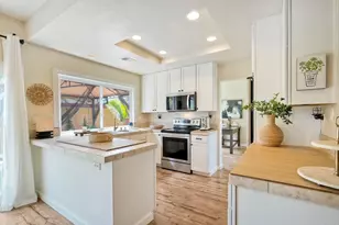2422 Summerhill Dr, Encinitas, CA 92024 - Photo 15