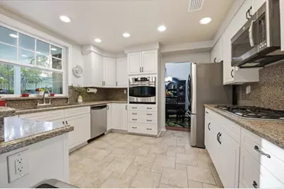 936 Rose Arbor Drive, San Marcos, CA 92078 - Photo 11