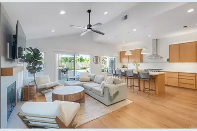 11818 Avenida Sivrita, San Diego, CA 92128 - Photo 9