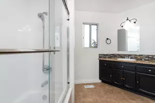 1228 Tower Dr, Vista, CA 92083 - Photo 13
