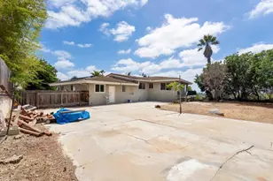 1228 Tower Dr, Vista, CA 92083 - Photo 21