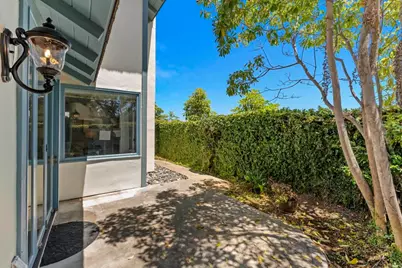 2340 Rue Des Chateaux, Carlsbad, CA 92008 - Photo 17