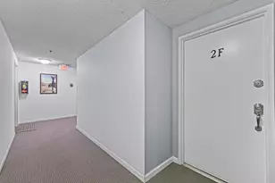 1830 Thomas Ave, San Diego, CA 92109 - Photo 19