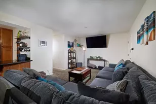 615 Fredricks Ave, Oceanside, CA 92058 - Photo 3