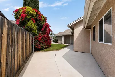 1091 Nightingale Place, Escondido, CA 92027 - Photo 37