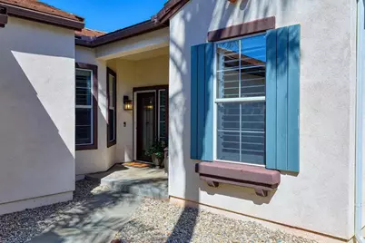 2436 Fallbrook Place, Escondido, CA 92027 - Photo 11