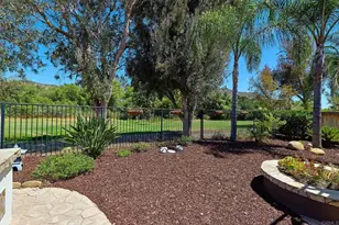 2436 Fallbrook Pl, Escondido, CA 92027 - Photo 37