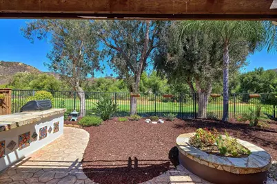 2436 Fallbrook Place, Escondido, CA 92027 - Photo 33