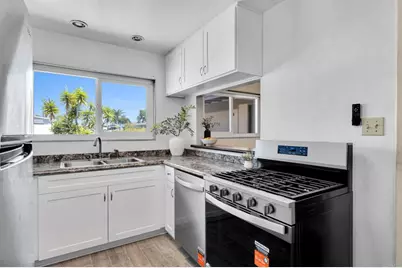 4560 Derrick Drive, San Diego, CA 92117 - Photo 9