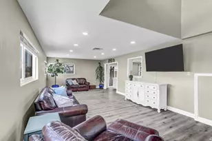 819 Iris Ave, Imperial Beach, CA 91932 - Photo 11