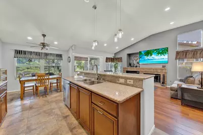 4976 Skyhawk Way, Oceanside, CA 92056 - Photo 33