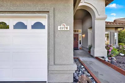 4976 Skyhawk Way, Oceanside, CA 92056 - Photo 7