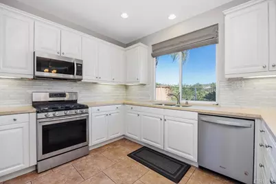 11475 Trailbrook Lane, San Diego, CA 92128 - Photo 9